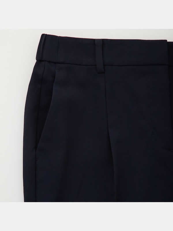 コンフォートリュクステーパードパンツ