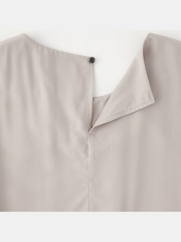 シルクブレンドAラインノースリーブブラウス