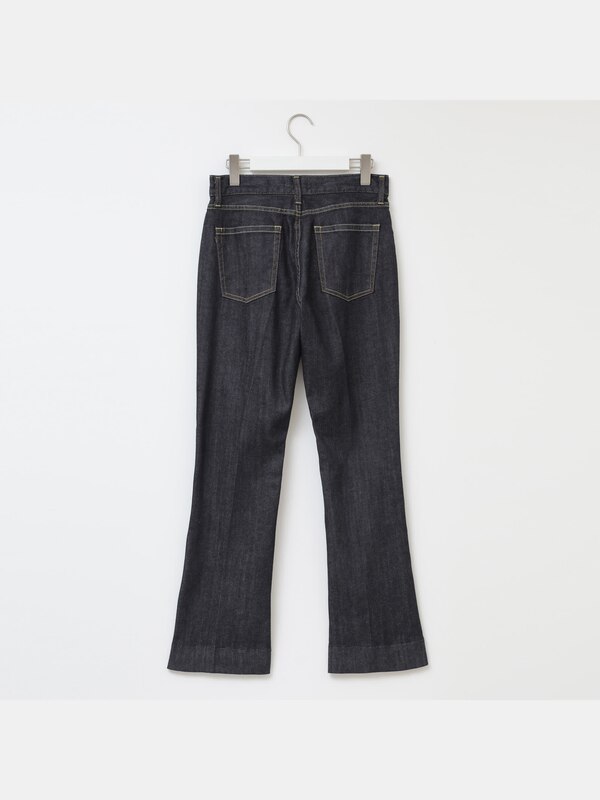 ハイライズフレアジーンズ