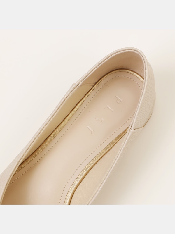 スクエアトゥフラットパンプス