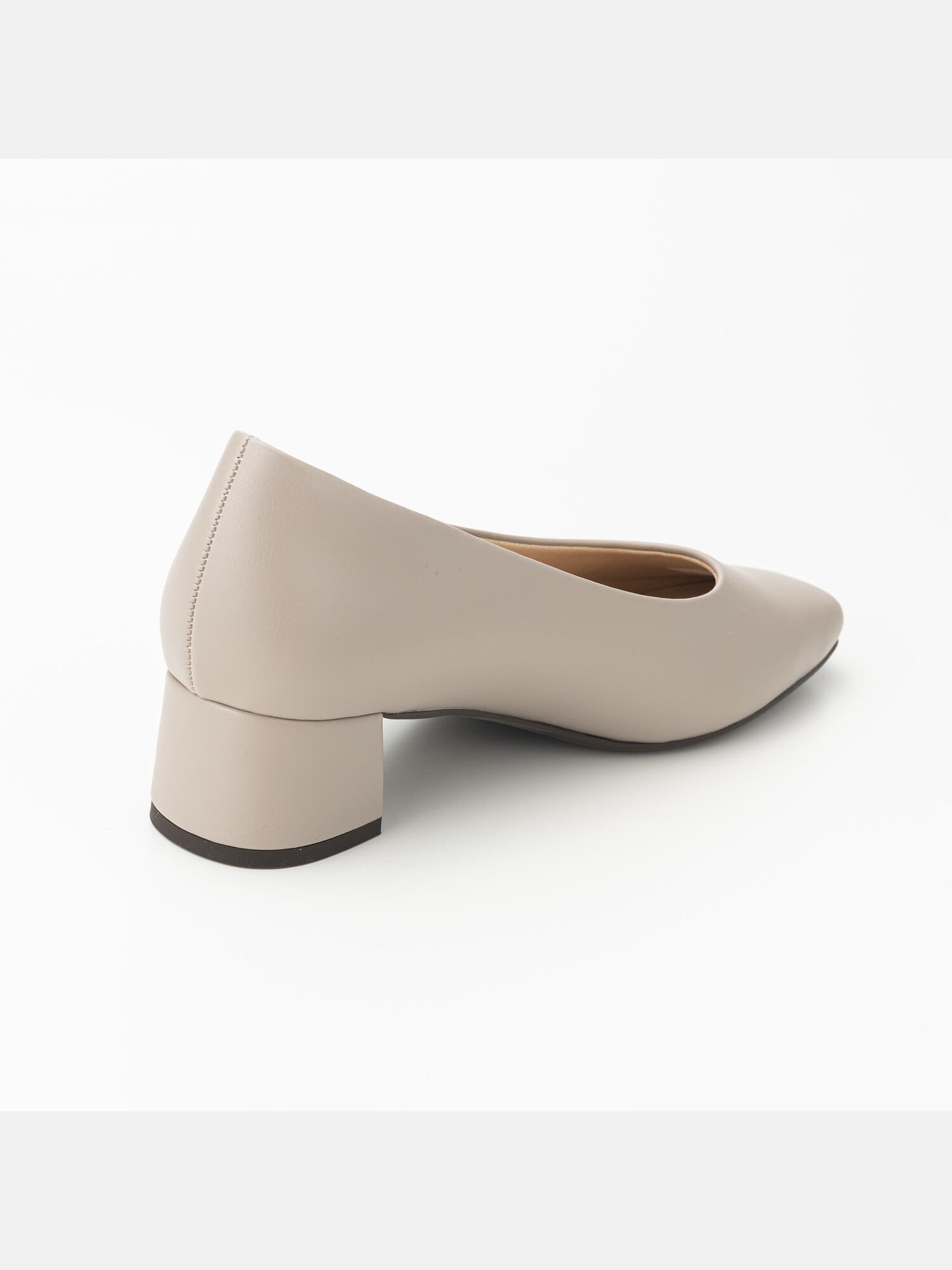 2日まで限定最終値下げ　プラダ エナメル ヒール　37ハーフ 37ハーフPRADAエナメルパンプス6cmヒール - メルカリ