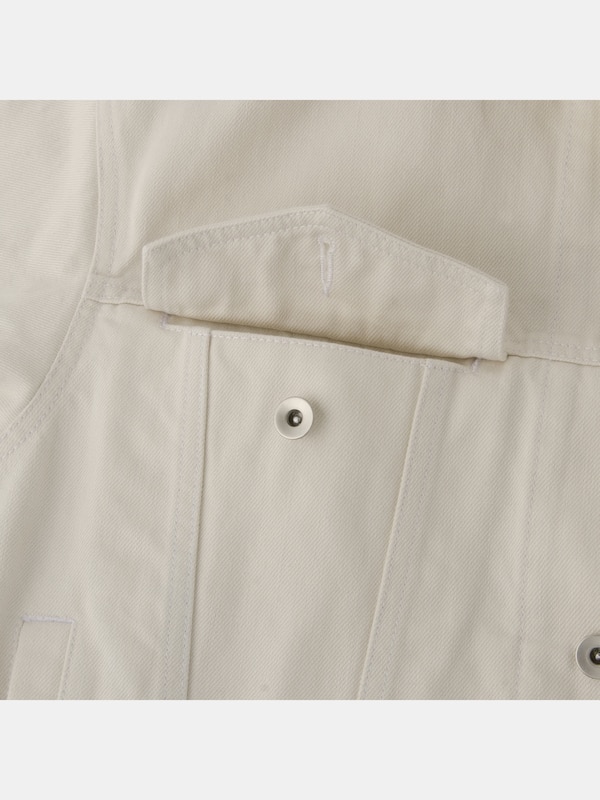 リラックスフィットホワイトデニムジャケット