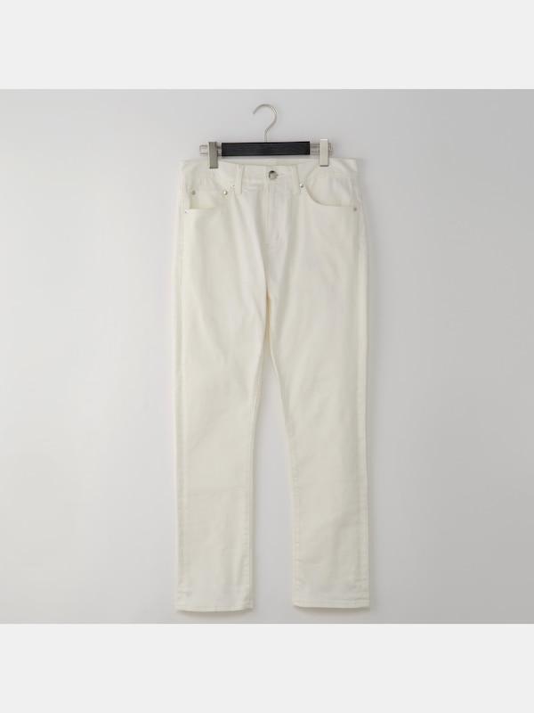 スリムフィットテーパードカラージーンズ