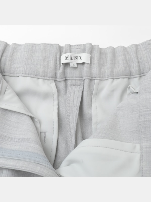 PLUS STYLE ワイドストレートパンツ（ウォームリザーブ）