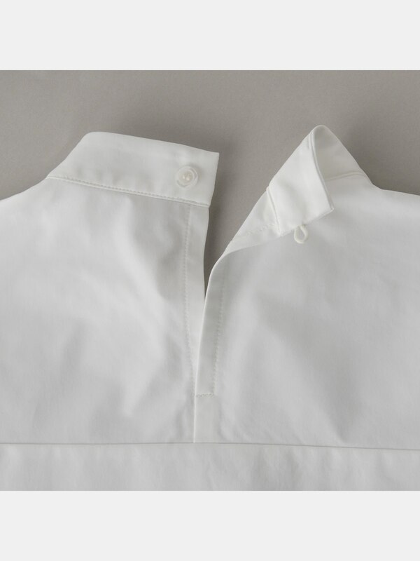 ハイネックフレアスリーブブラウソー