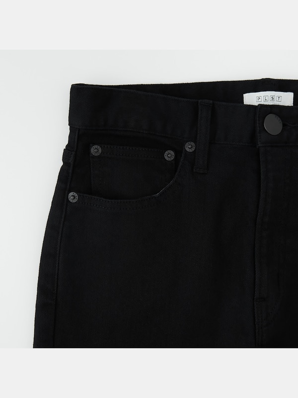 スリムテーパードジーンズ（ブラック）