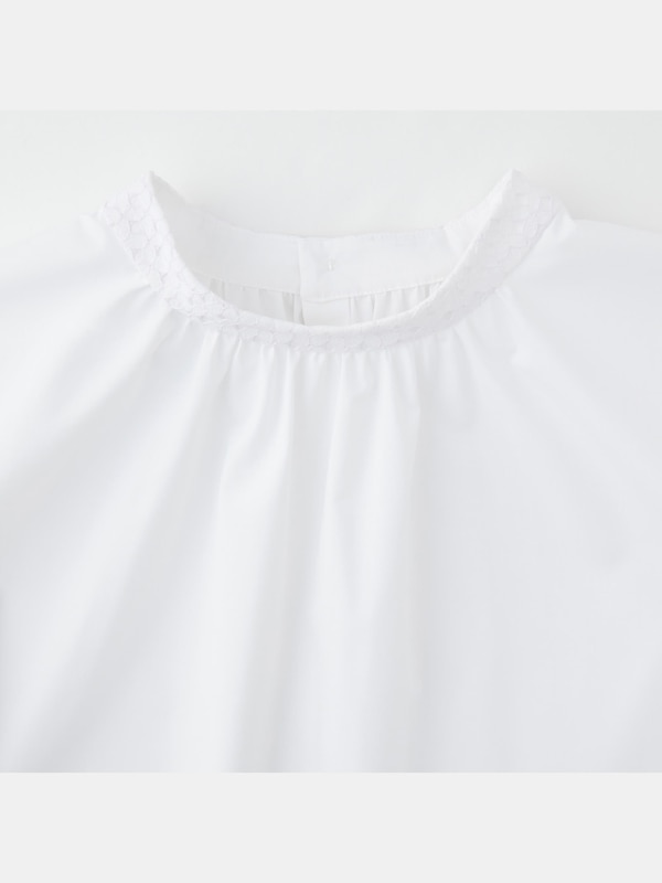 コットンブレンドカフスレースブラウス