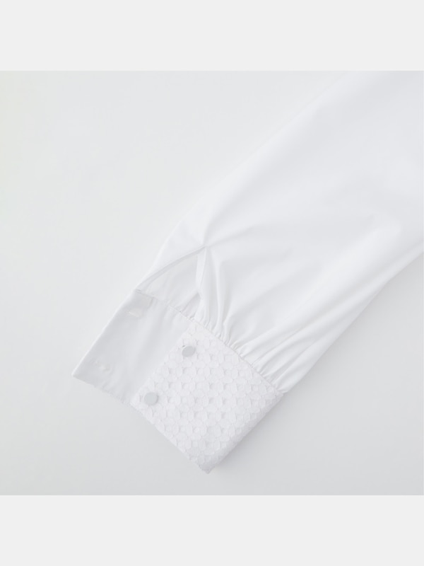 コットンブレンドカフスレースブラウス