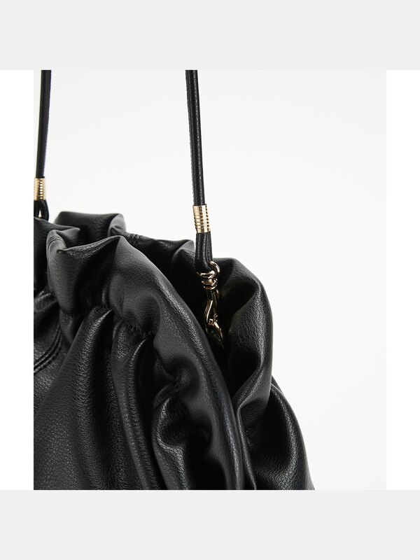 ギャザリング2WAYクラッチバッグ