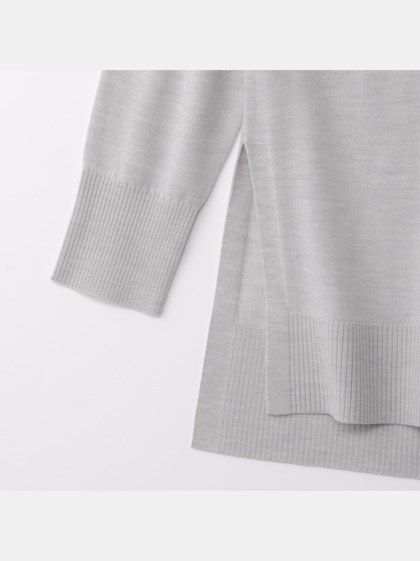 エクストラファインメリノシルクVネックセーター