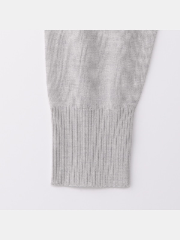 エクストラファインメリノシルクVネックセーター