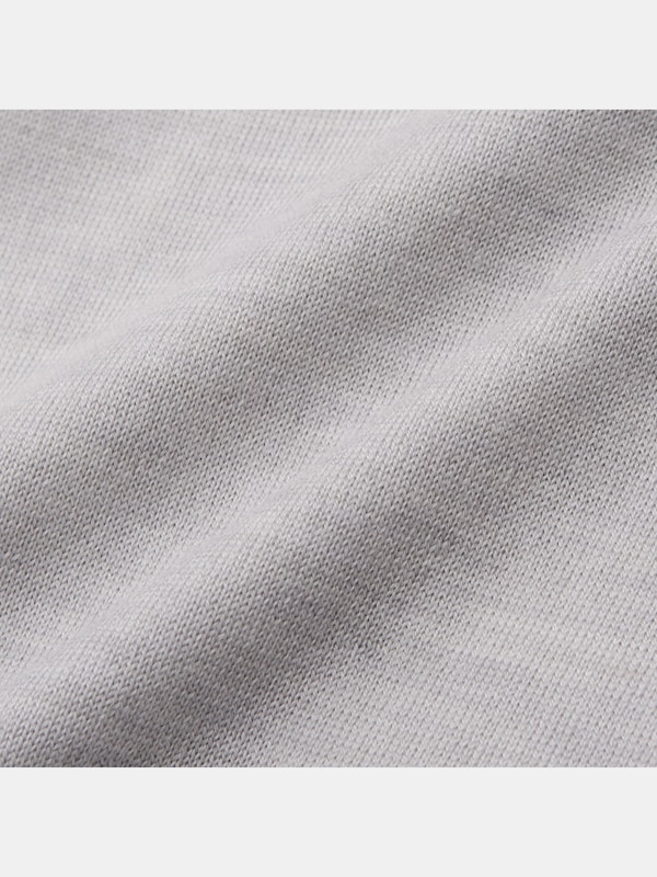 エクストラファインメリノシルクVネックセーター