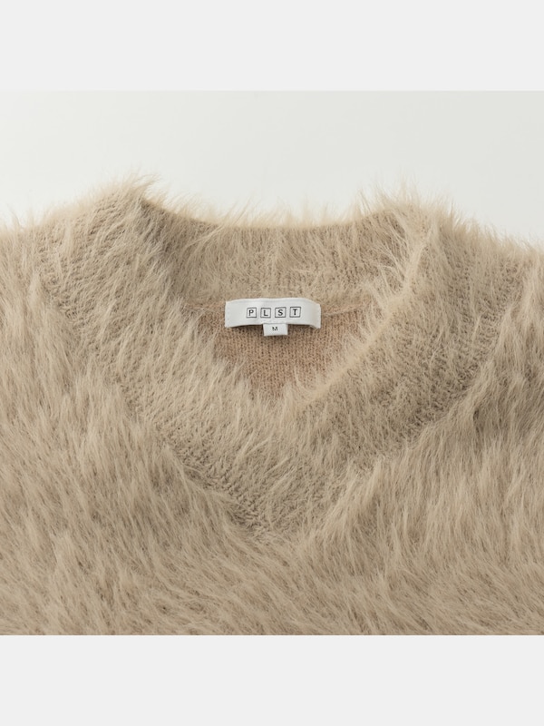 フェザーモールヤーンVネックセーター