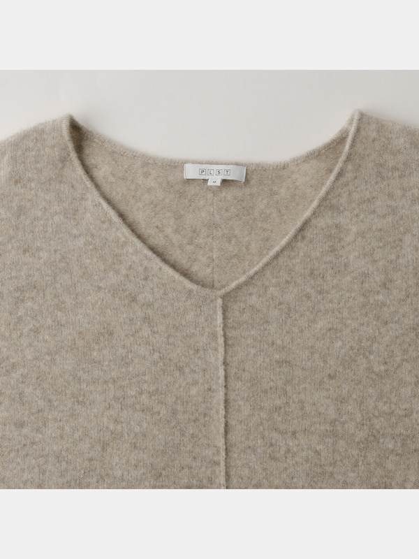 ヤクブレンドVネックドルマンセーター