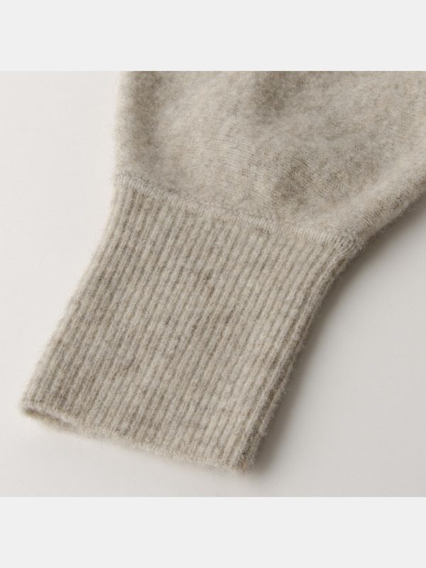 ヤクブレンドVネックドルマンセーター