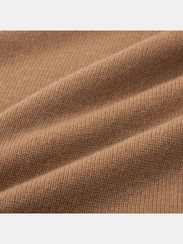 プレシャスウールタートルネックセーター