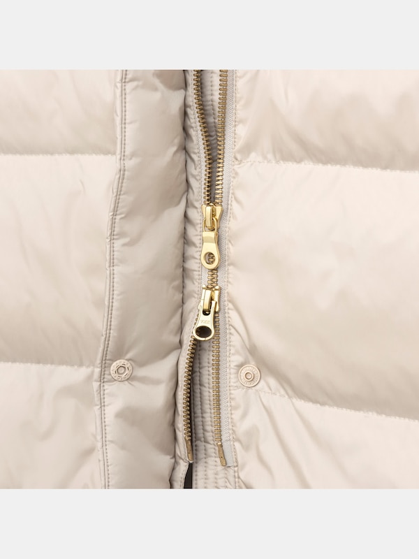 ロングダウンベスト