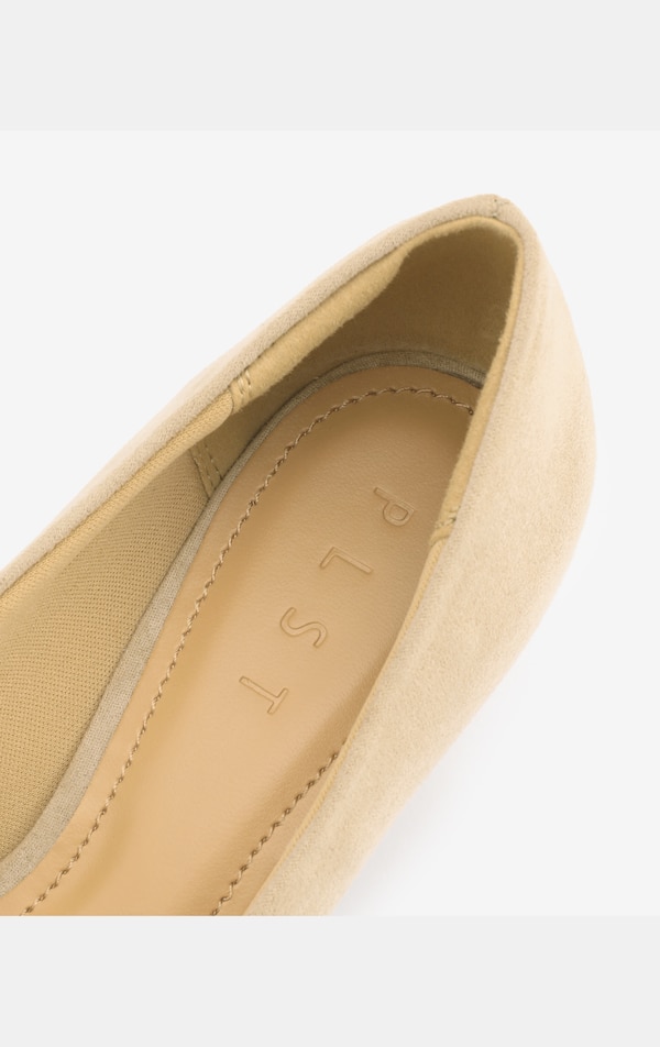 はたラクシューズエコスエードパンプス（ローヒール）