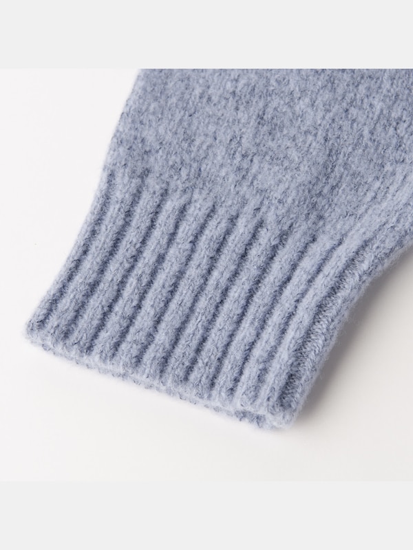 スラブカシミヤクルーネックセーター