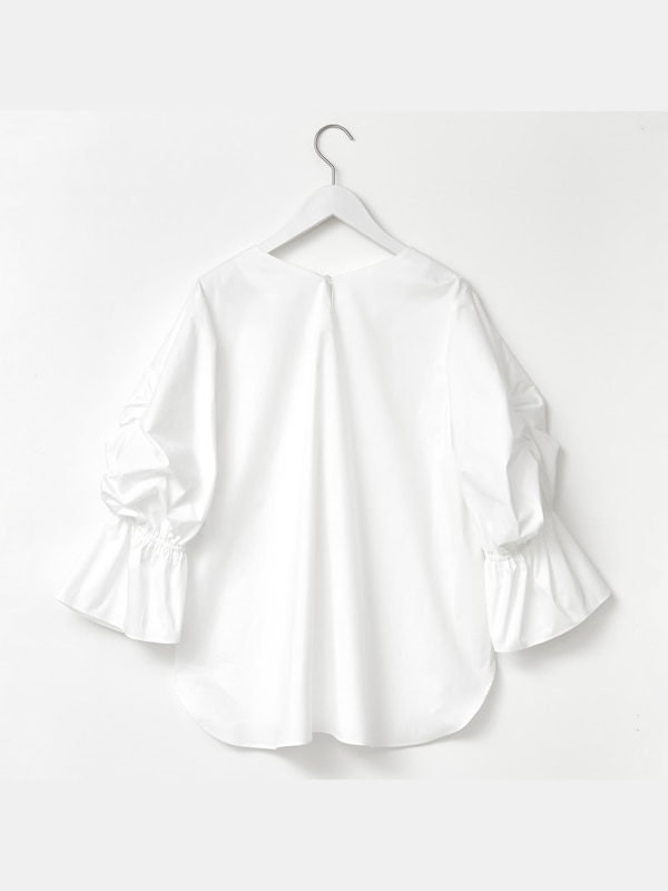 コットンブレンドボリュームスリーブブラウス