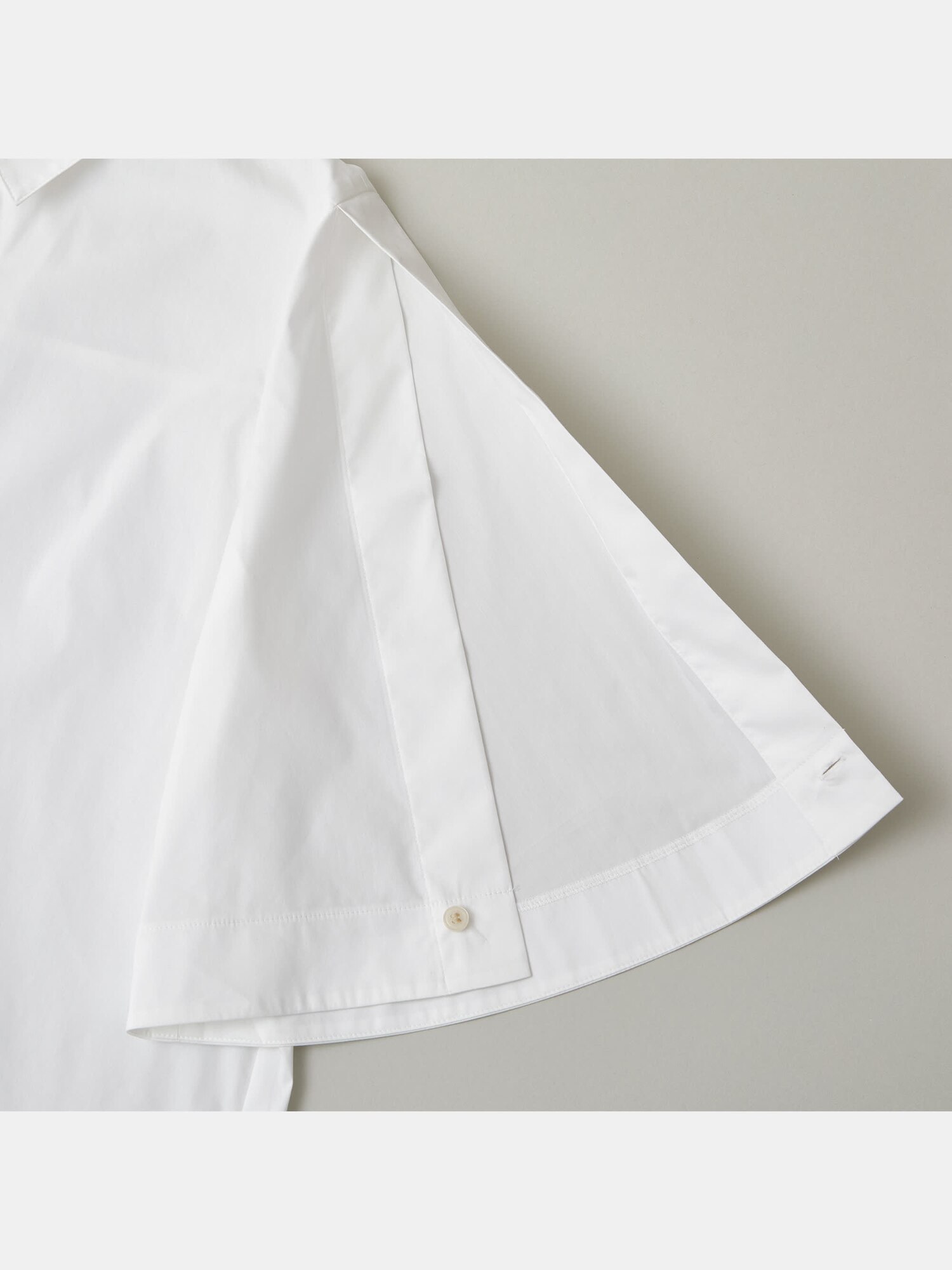 PLST(プラステ)公式 | コットンブレンドスリットスリーブシャツ （半袖）