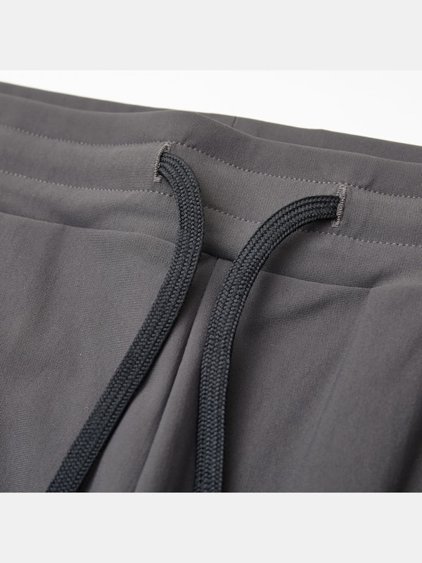 マルチストレッチジョガーパンツ