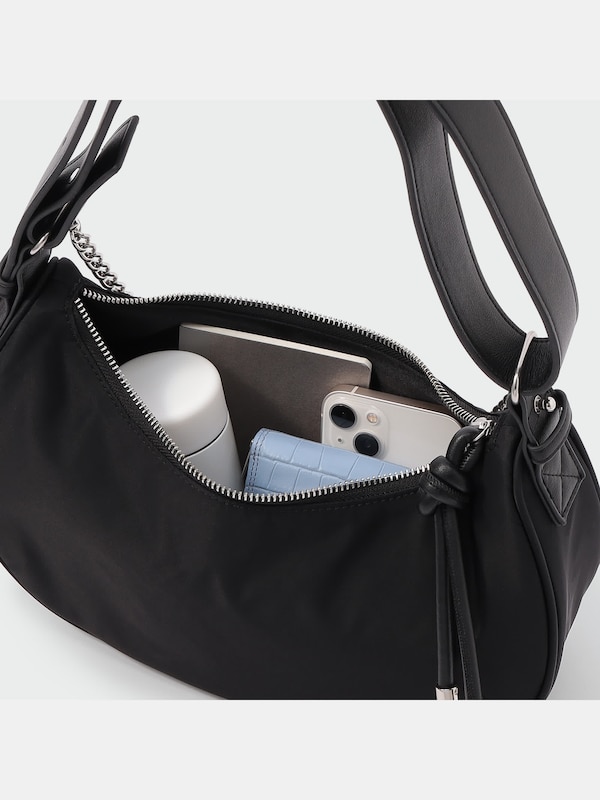 ハーフムーンバッグ