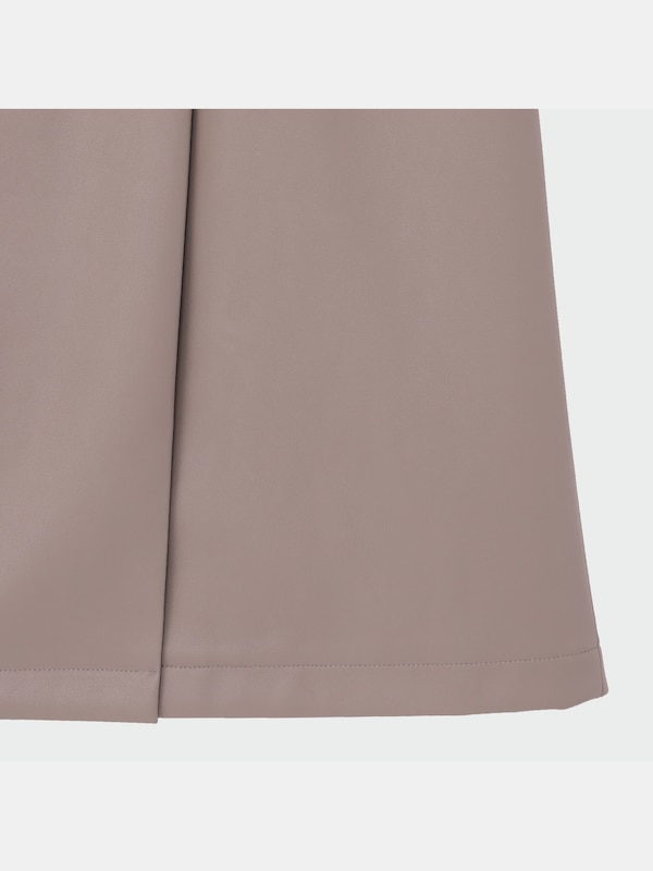 フェイクレザーナロースリットスカート