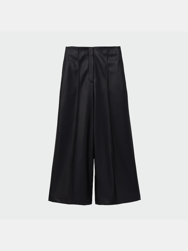 フェイクレザーストレートパンツ