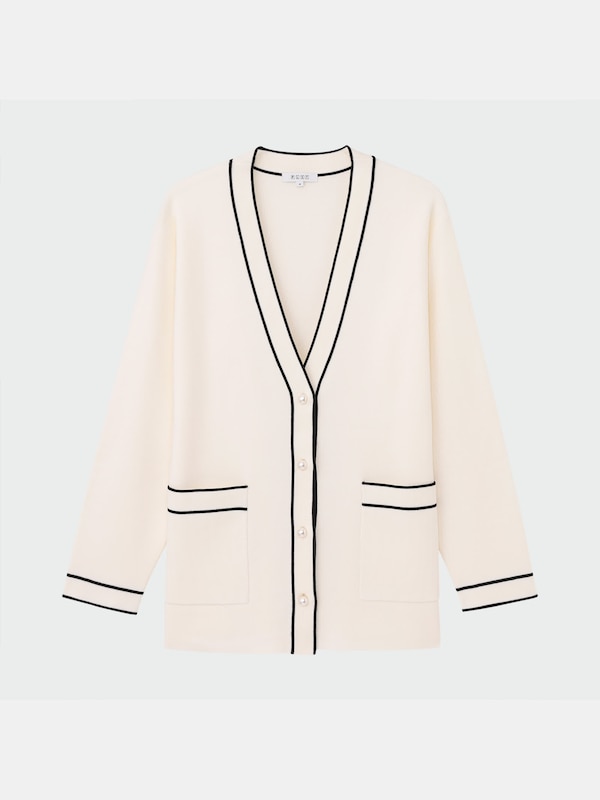 パールボタンVネックカーディガン