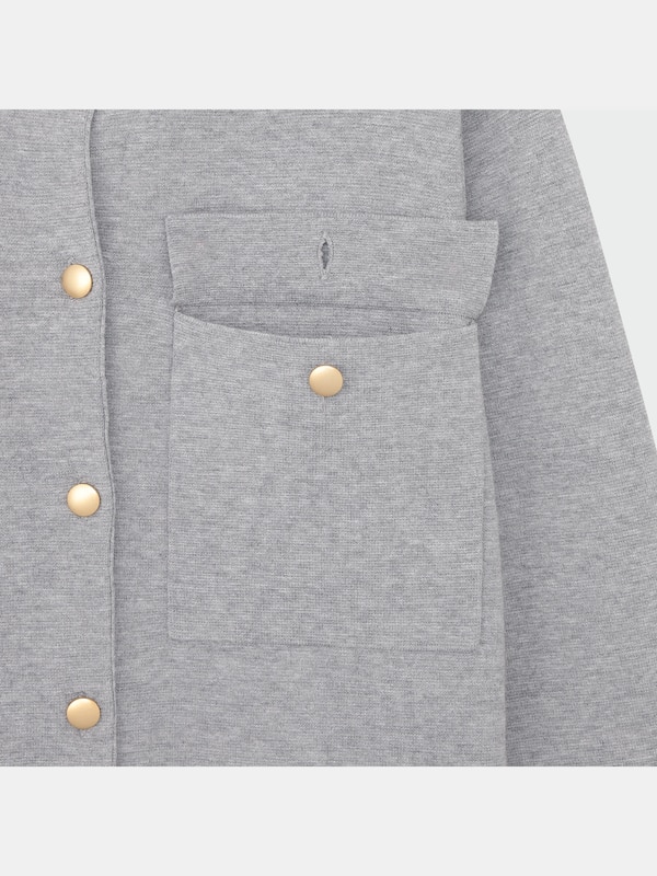 メタルボタンクルーネックカーディガン