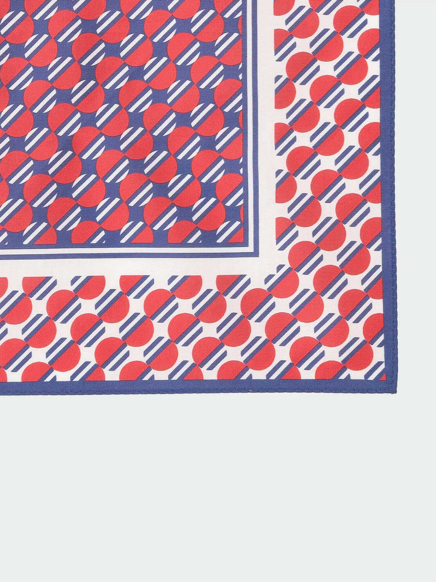 週末お値引きです！PLEATS PLEASE 　※スカーフ付き アクセサリー＆その他／ストール – isseymiyake.com