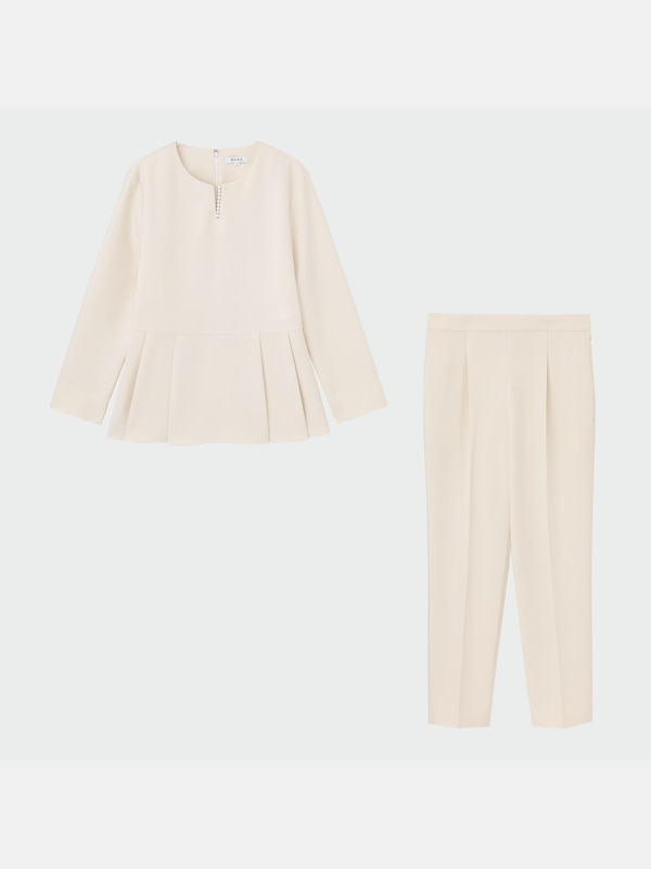 フェイクパールブラウスパンツセットアップ（長袖）