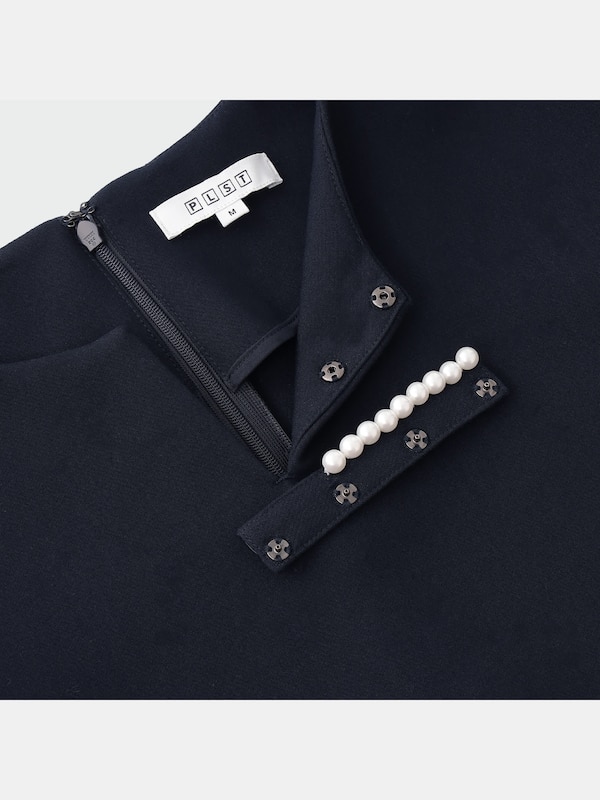 フェイクパールブラウスパンツセットアップ（長袖）