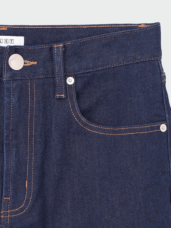 スリムフィットフレアジーンズ