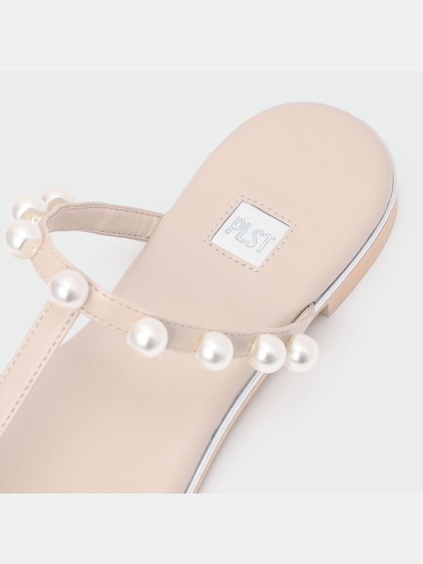 フェイクパールナローストラップサンダル