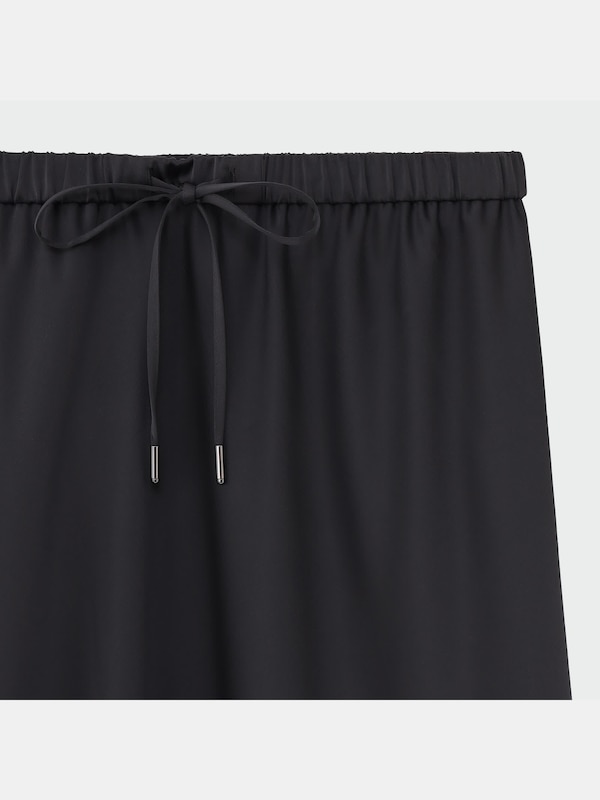 サテンイージーナロースカート