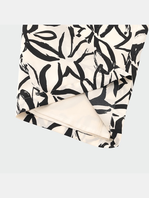 フラワープリントフルイドワイドパンツ