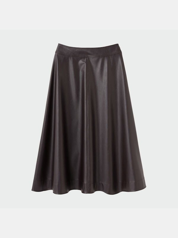 フェイクレザーフレアスカート