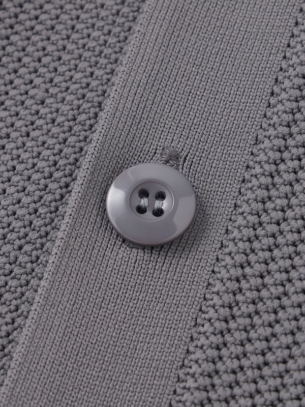 ライトウェイトニットカーディガン