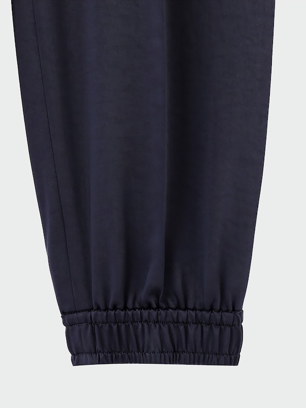 サテンスリムカーゴパンツ