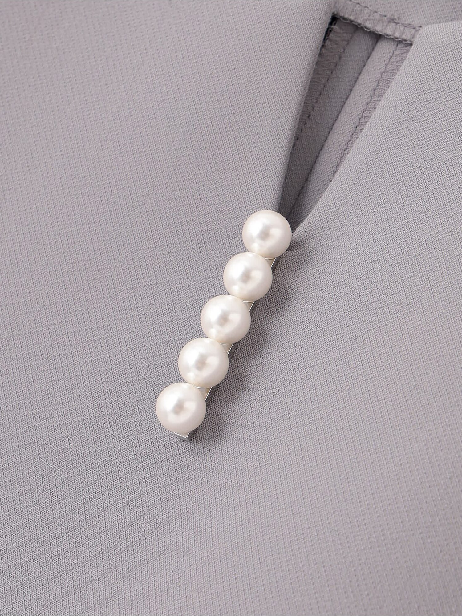 PLST(プラステ)公式 | フェイクパールペプラムブラウスセットアップ