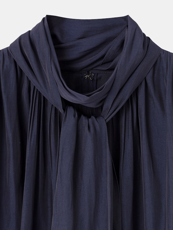 ライトサテンボウタイブラウス（長袖）