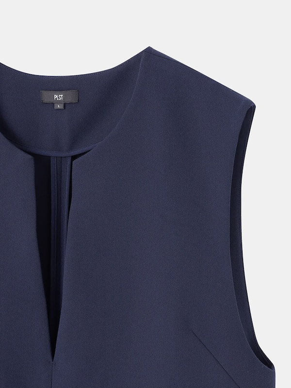 Vネックベストパンツセットアップ