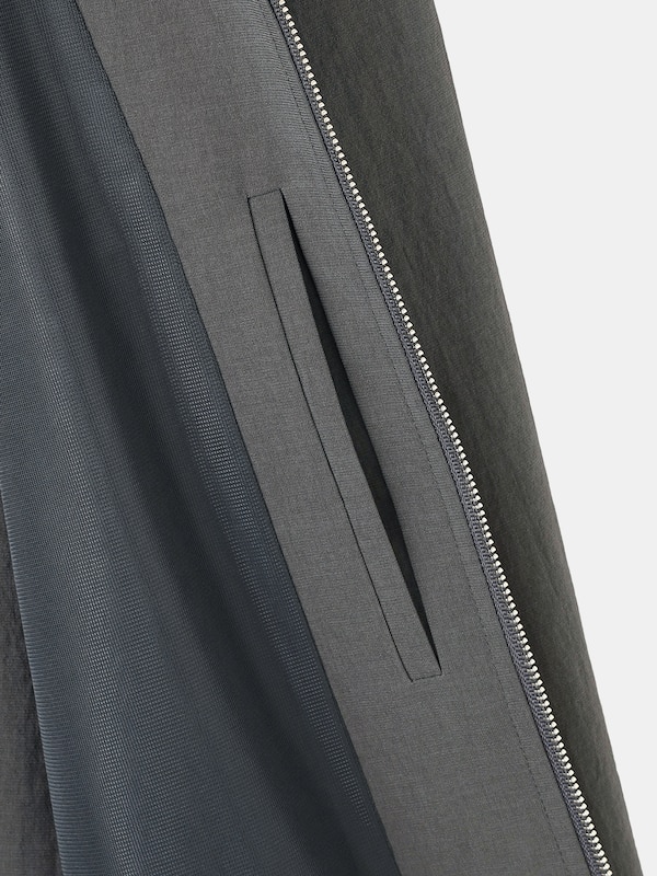 プレシャスドライジップアップブルゾン