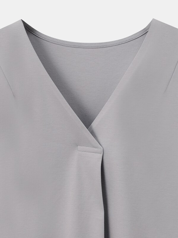 グロスジャージーVネックTシャツ（接触冷感）（半袖）