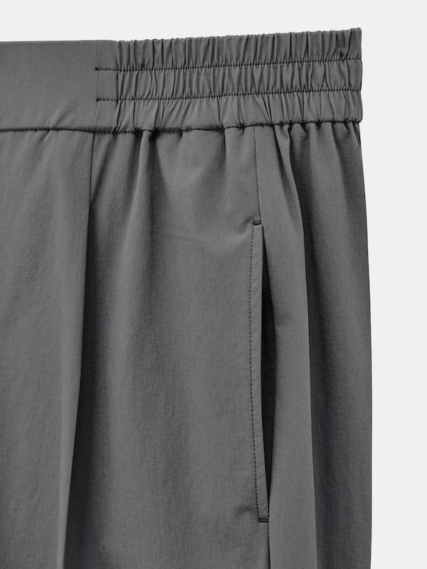 ストレッチナイロンイージーテーパードパンツ（UVカット/接触冷感/撥水）