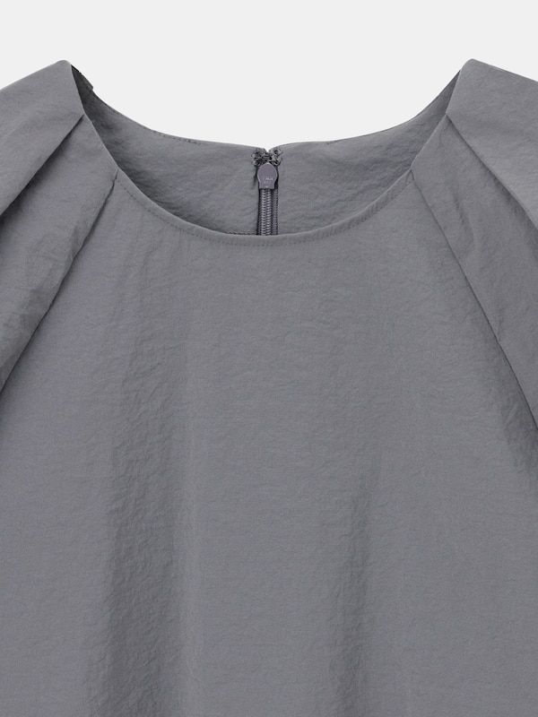 ハイストレッチナイロンランタンスリーブブラウス（半袖）