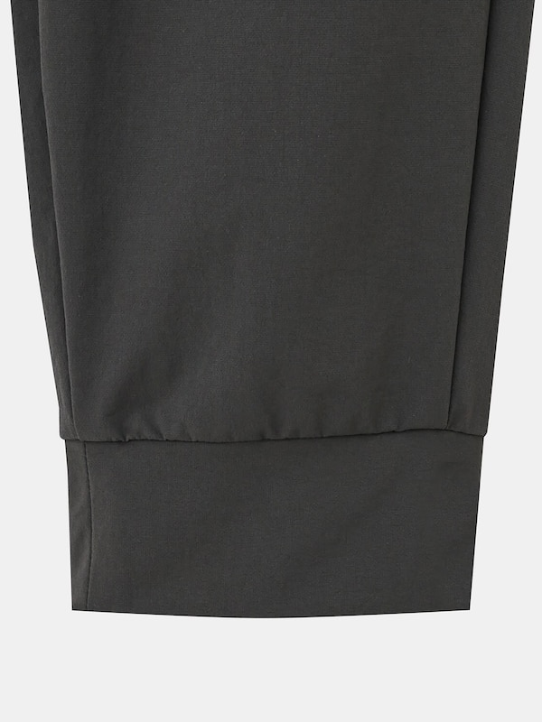 テックストレッチジョガーパンツ