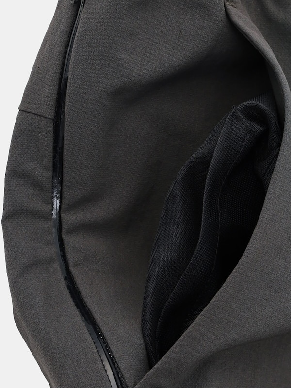 テックストレッチジョガーパンツ